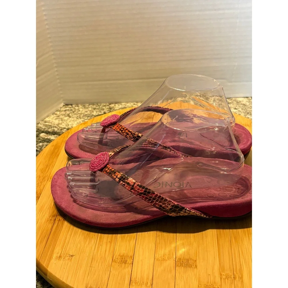 Vionic Magenta Purple Snake Print Beaded Orthotic Flip Flop Sandals Womens